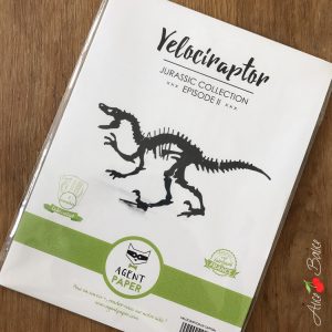 alice balice | dinosaure en carton | velociraptor | agent paper | decoration