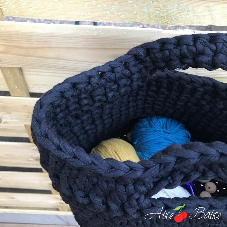 Tuto : Crocheter une corbeille en grosse laine ou laine mèche - Caro Tricote